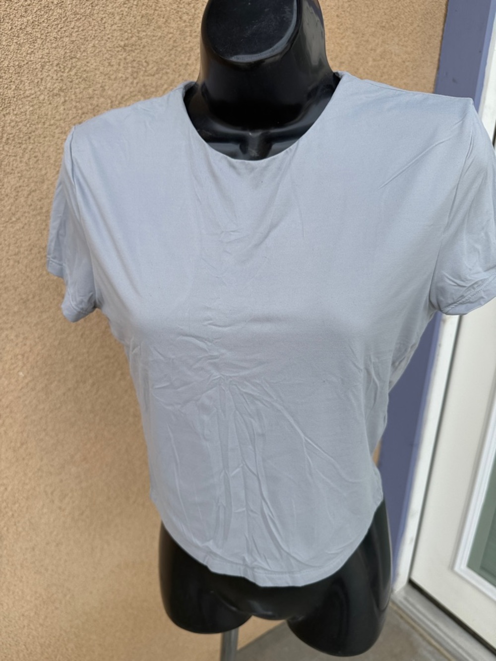 Abercrombie & Fitch Light Gray Short Sleeve Crew Neck Tee